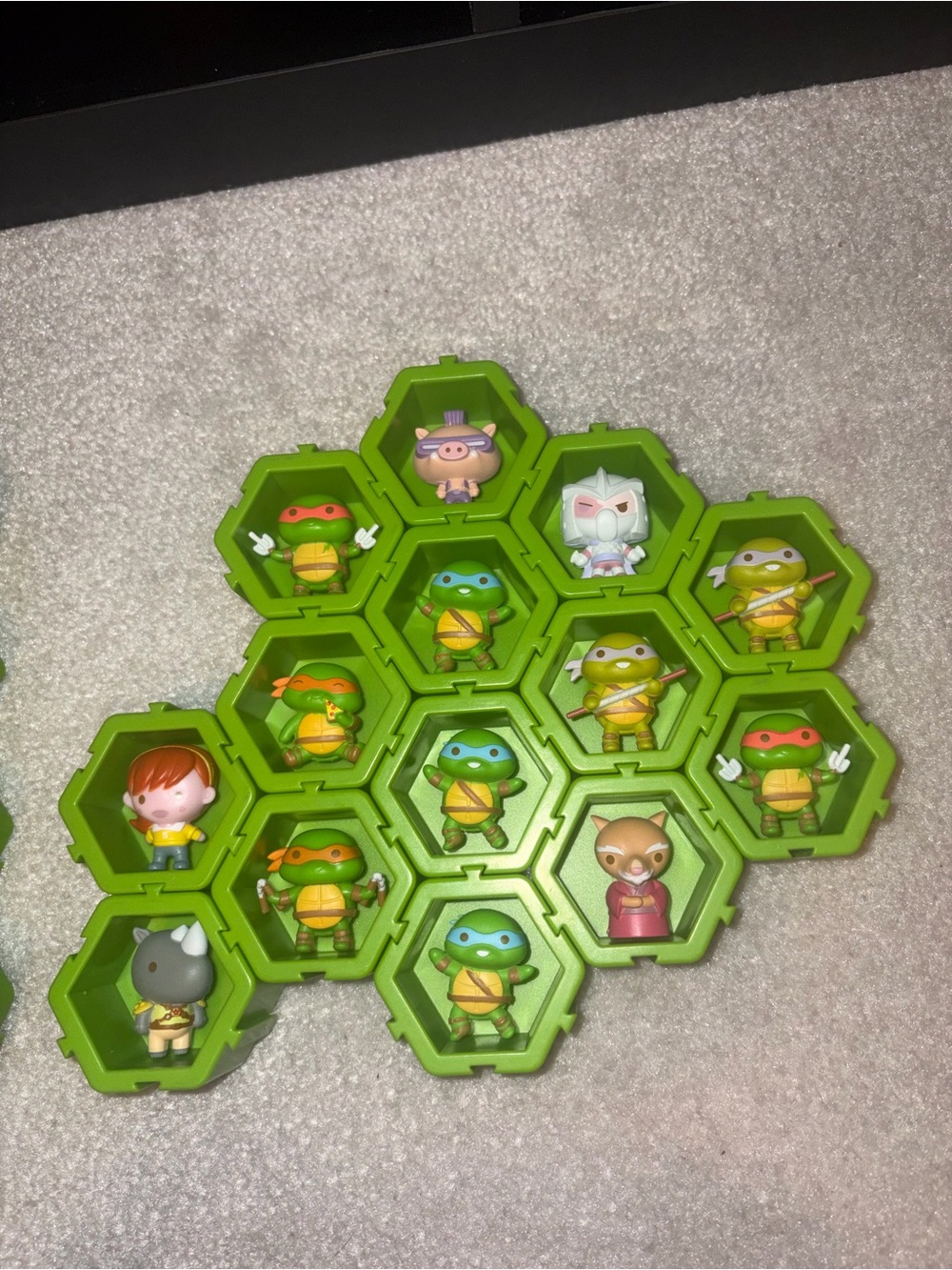 Teenage Mutant Ninja Turtles Mini Figure Set in Green Hex Cases